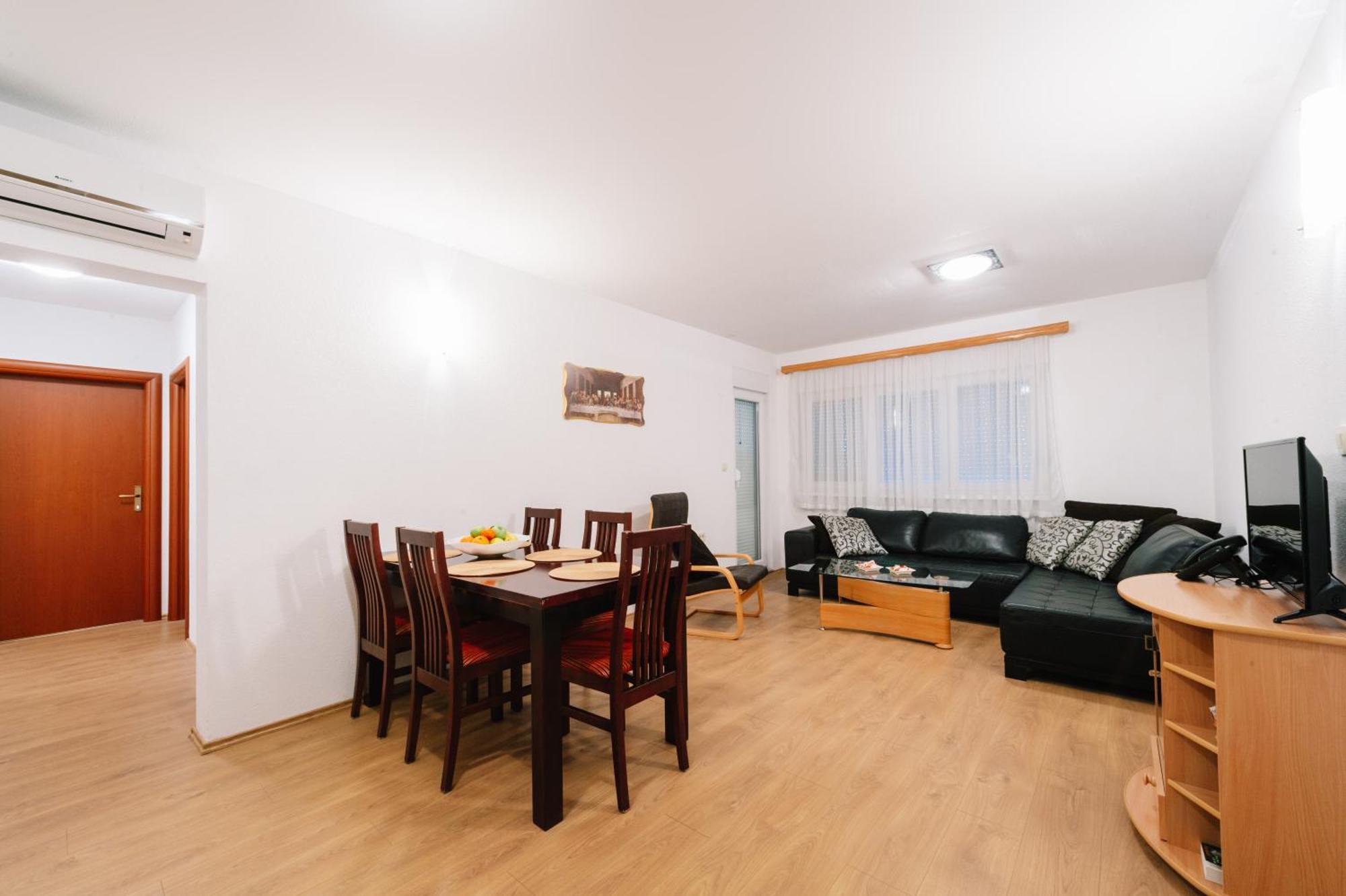 Irish House Medugorje Aparthotel Bilik gambar
