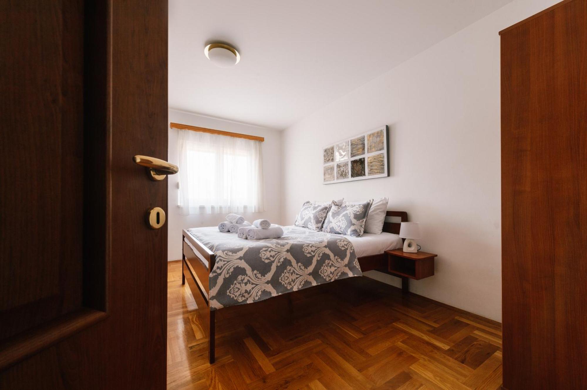 Irish House Medugorje Aparthotel Bilik gambar